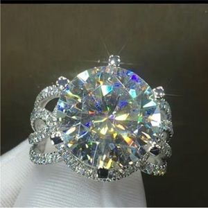 Silver plated inlaid solitaire zircon ring
